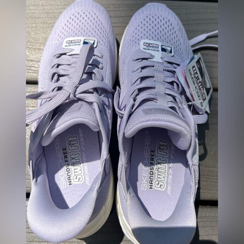 Skechers Women's Swift Fit Sneakers - Light Purple size 7  (See Description)